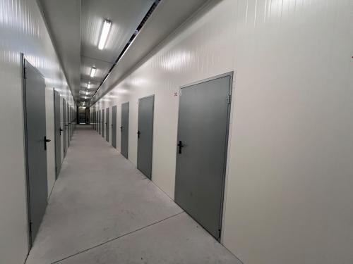 Location de box de stockage, garde-meubles près de Ternant